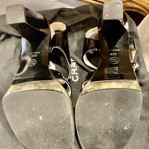Chanel Vintage Patent and Lucite Platform Sandals - Picture 10 of 12
